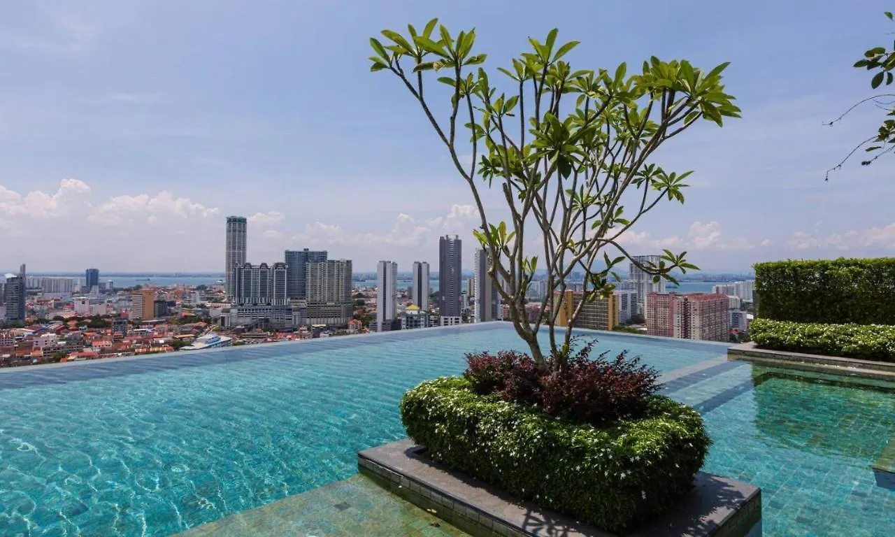 Skypool With Seaview 8Pax Beacon Executive Suites - Georgetown City Centre - 3Km To Komtar Apartment George Town