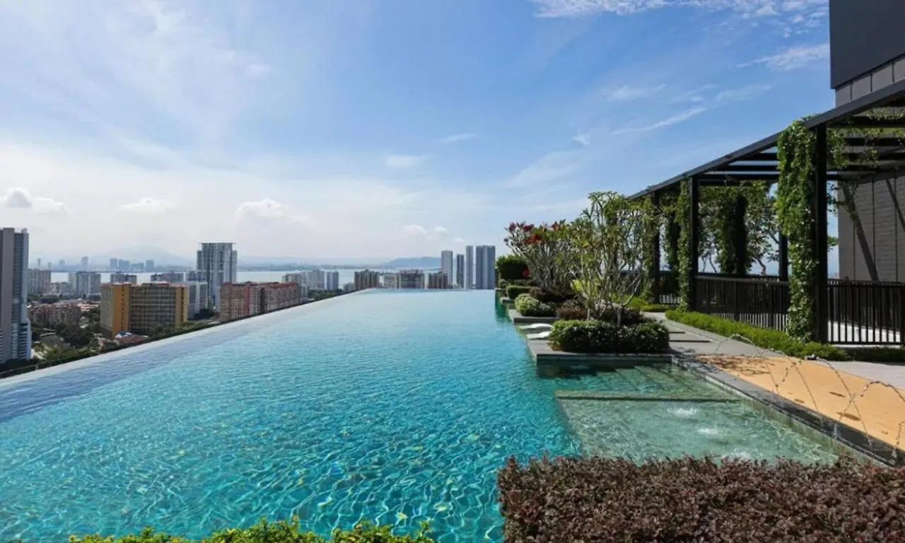 Apartment Skypool With Seaview 8Pax Beacon Executive Suites - Georgetown City Centre - 3Km To Komtar