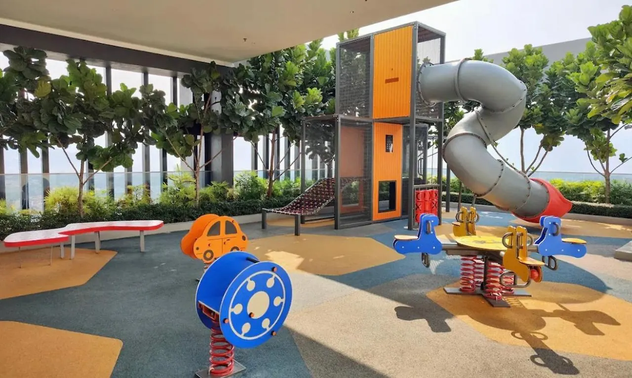 Skypool With Seaview 8Pax Beacon Executive Suites - Georgetown City Centre - 3Km To Komtar 0*, George Town Ma­lay­sia